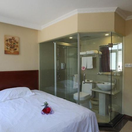 Greentree Inn Shanghai Pudong Airport Huaxia East Road Railway Station Shell Hotel Esterno foto