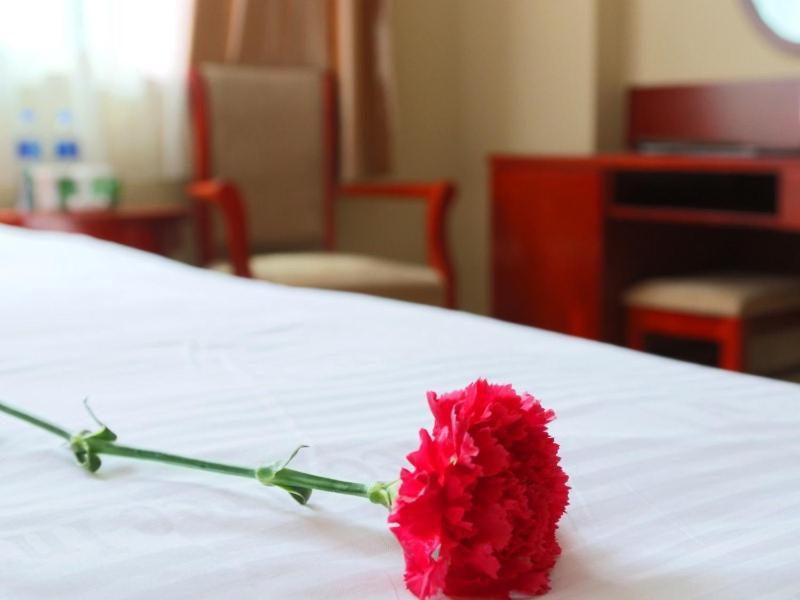 Greentree Inn Shanghai Pudong Airport Huaxia East Road Railway Station Shell Hotel Esterno foto
