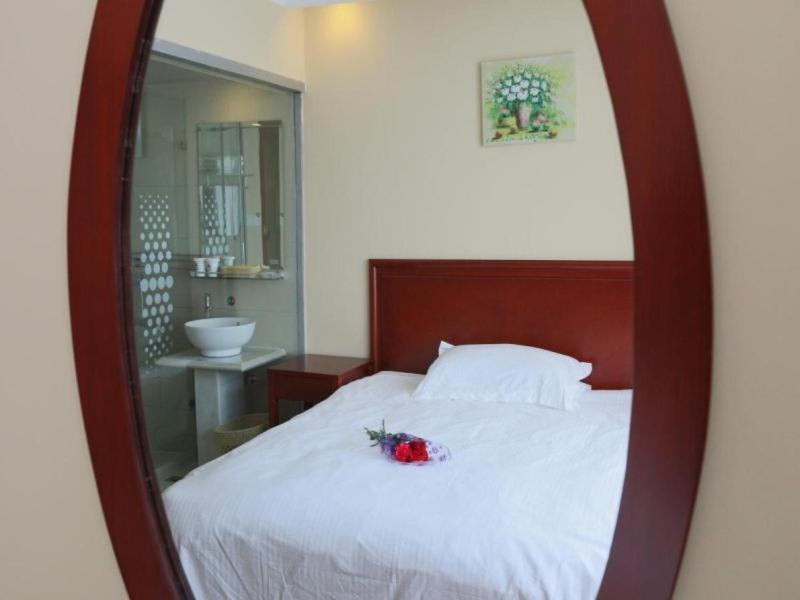 Greentree Inn Shanghai Pudong Airport Huaxia East Road Railway Station Shell Hotel Esterno foto
