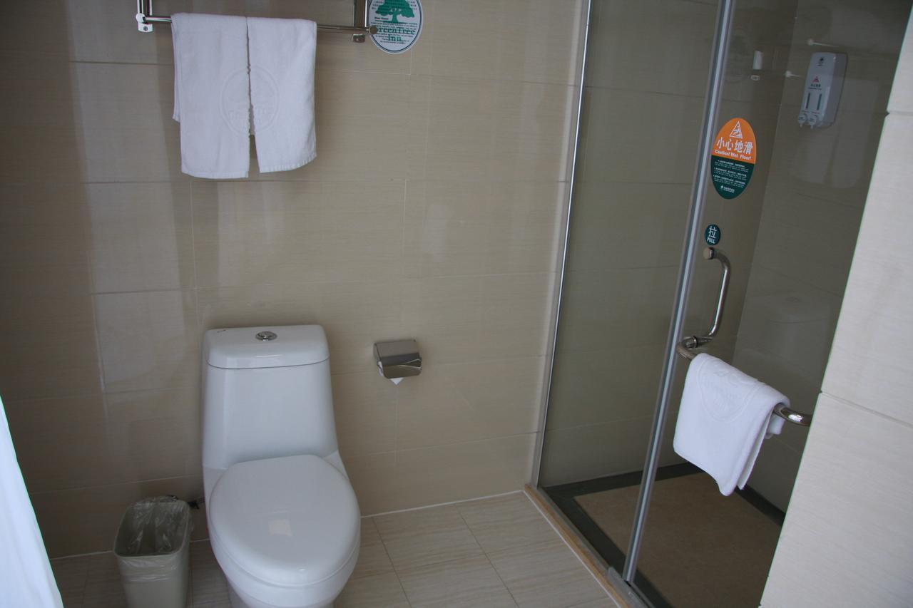 Greentree Inn Shanghai Pudong Airport Huaxia East Road Railway Station Shell Hotel Esterno foto