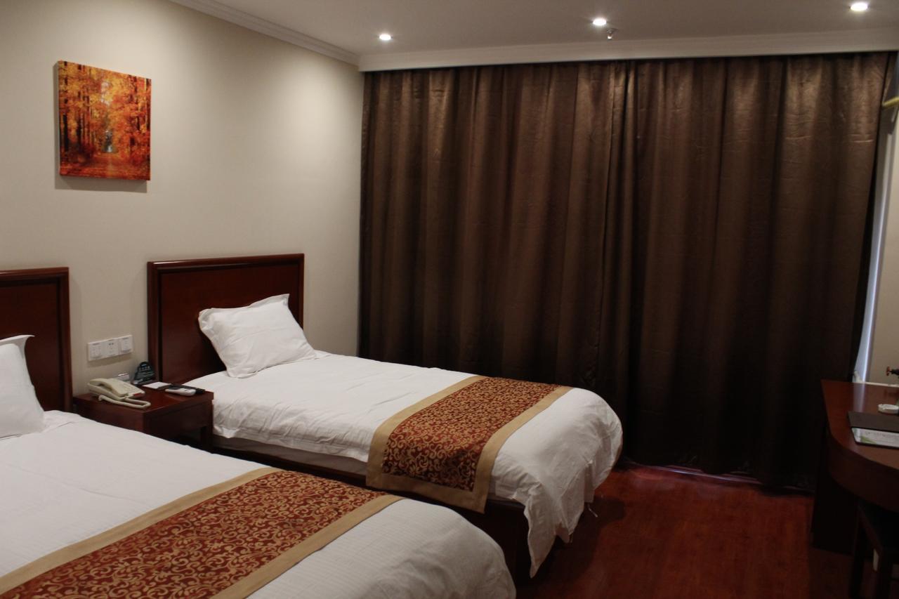 Greentree Inn Shanghai Pudong Airport Huaxia East Road Railway Station Shell Hotel Esterno foto