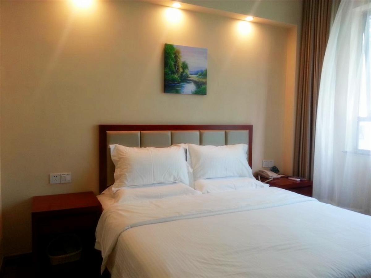 Greentree Inn Shanghai Pudong Airport Huaxia East Road Railway Station Shell Hotel Esterno foto